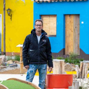 Rob MiniGolf Tropical Danny-3